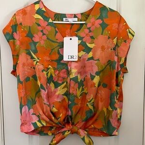 DR2 Daniel Rain Orange/Yellow/Green Floral V-Neck Button Down Satin Top …